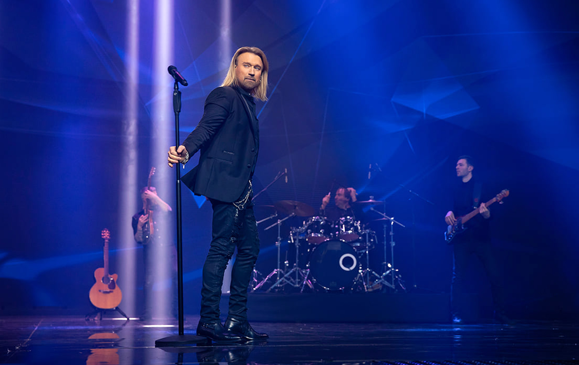 Олег Винник повертається в український шоу-бізнес: у команді співака розповіли подробиці